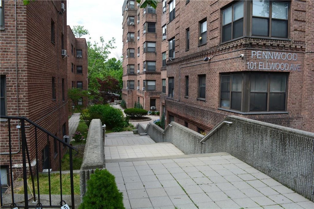 1 of 1 - 101 Ellwood Avenue # 4g, Mount Vernon, NY