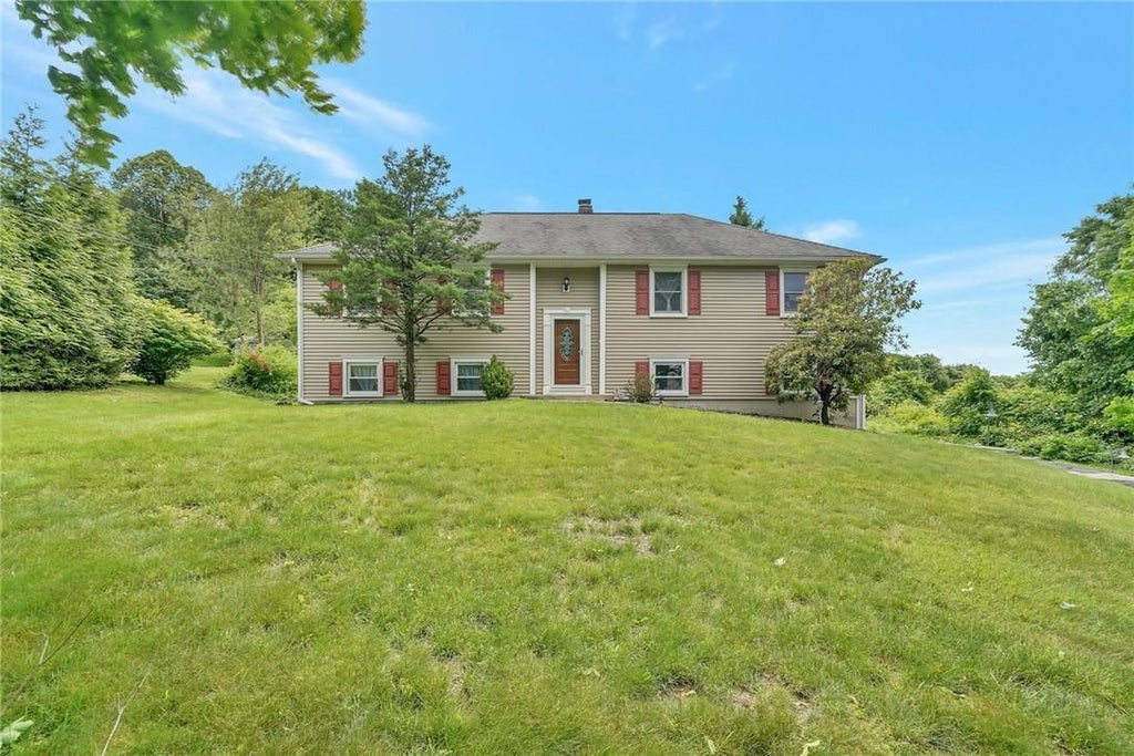 1 of 1 - 1438 Indiana Avenue, Yorktown Heights, NY