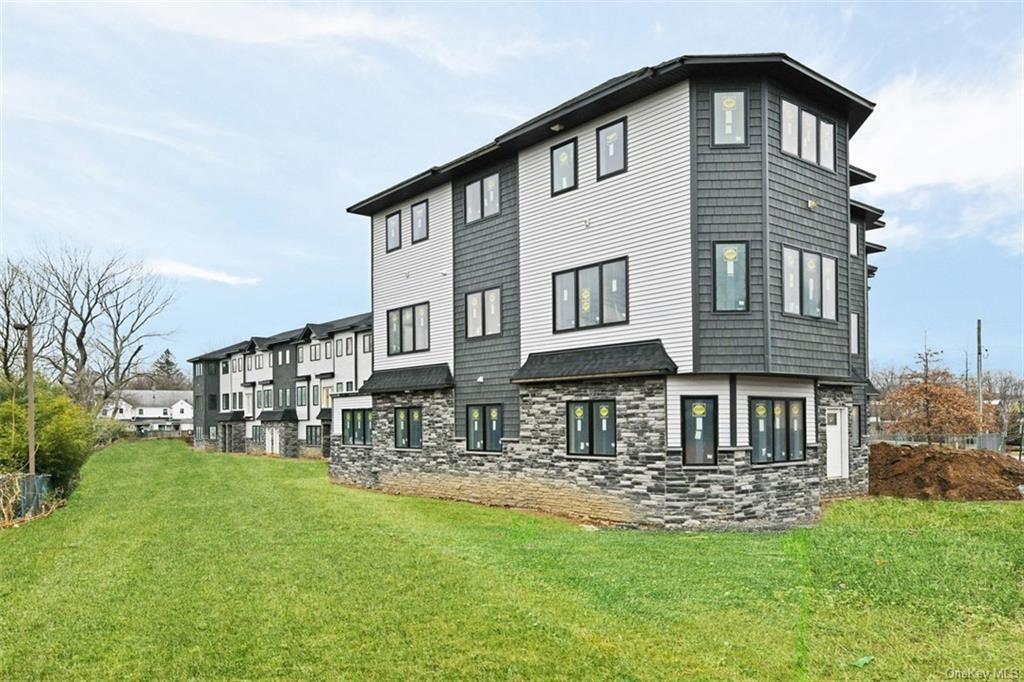 1 of 1 - 43 Madison Avenue # 202, Spring Valley, NY