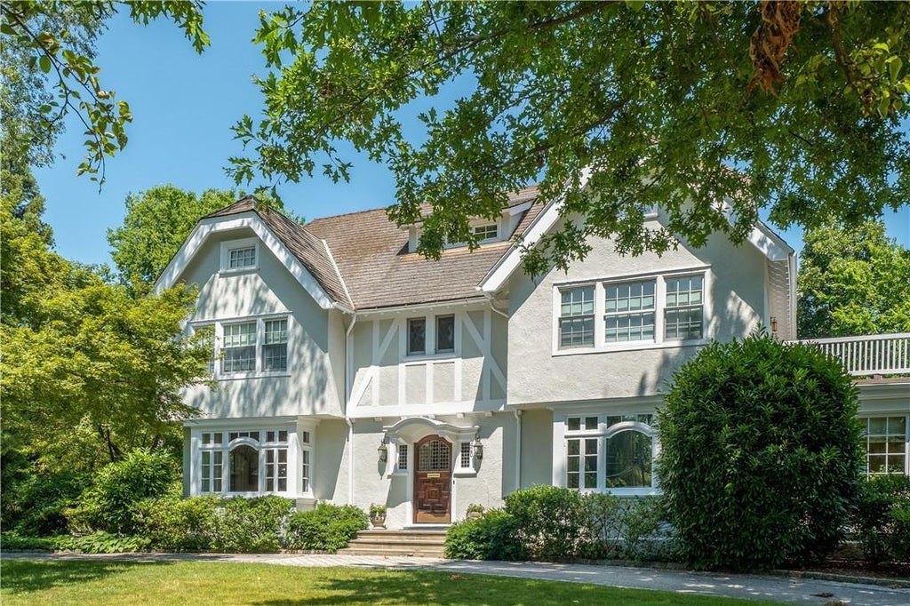 1 of 1 - 420 Monterey Avenue, Pelham, NY