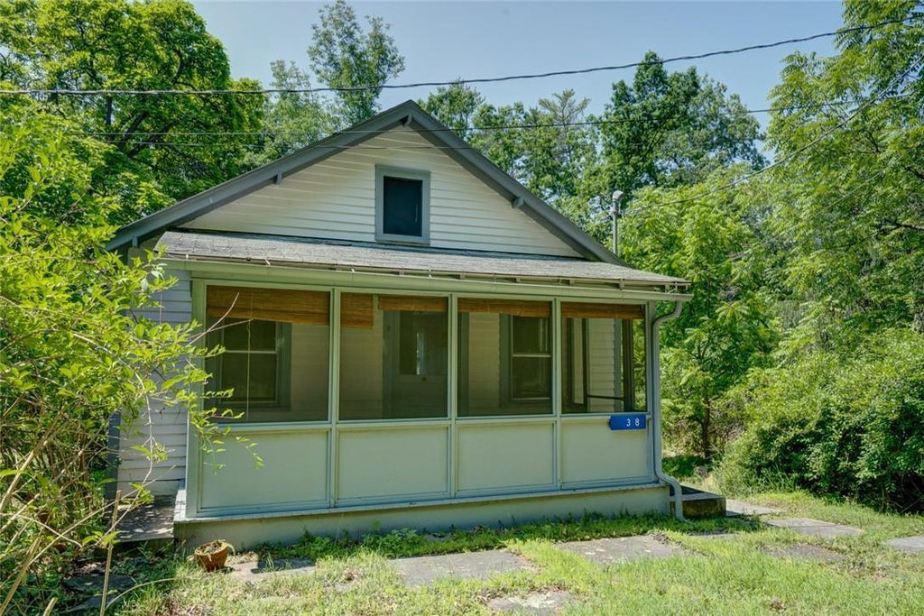 1 of 1 - 38 Grove St., Narrowsburg, NY