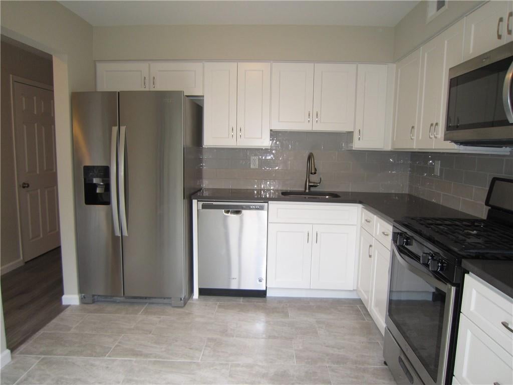 1 of 1 - 59 Heritage Drive #, New City, NY