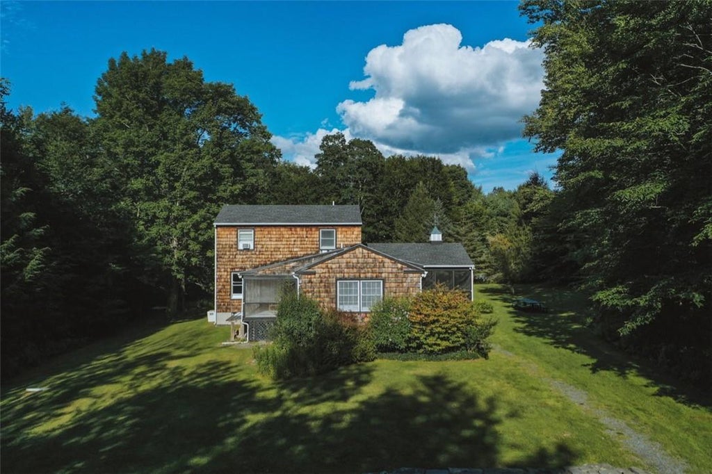 1 of 1 - 32 Hubert Road, Jeffersonville, NY