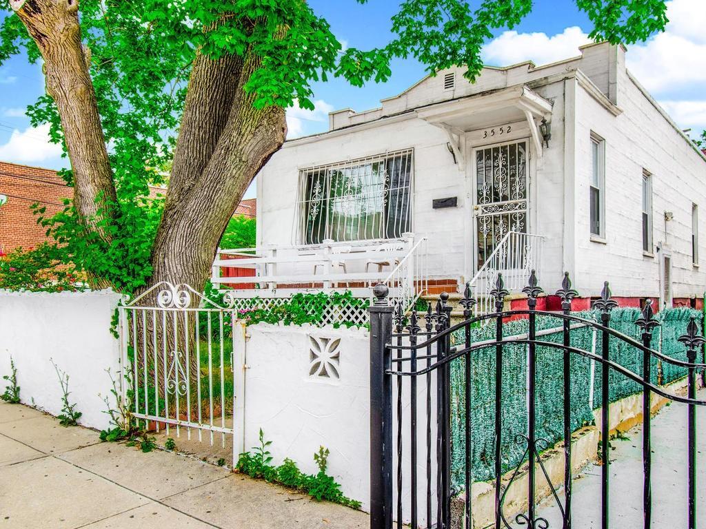 1 of 1 - 3552 Paulding Avenue, Bronx, NY