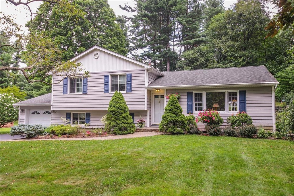 1 of 1 - 2504 Pine Grove Court, Yorktown Heights, NY