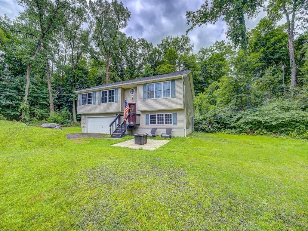 1 of 1 - 18 Canterbury Lane, New Windsor, NY