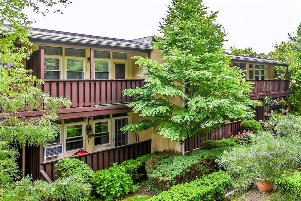 1 of 1 - 85 Wiltshire Road B10, Scarsdale, NY