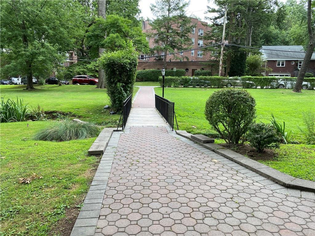 1 of 1 - 11 Sunnybrook Road 2a, Bronxville, NY