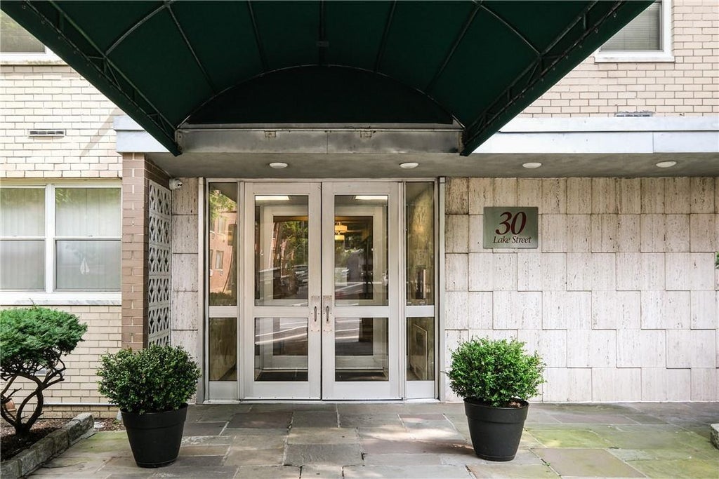 1 of 1 - 30 Lake St. # 11k, White Plains, NY