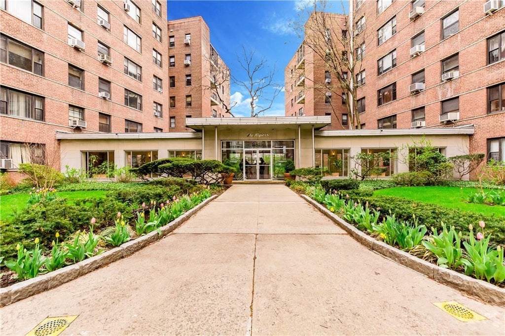 1 of 1 - 3616 Henry Hudson Parkway # 5bn, Bronx, NY