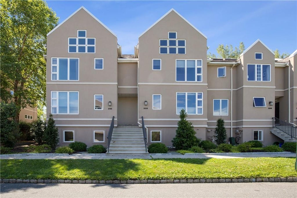 1 of 1 - 210 Gair St., Piermont, NY