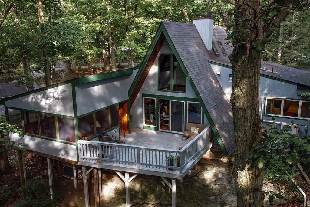 1 of 1 - 43 Upper 27 Knolls Road, High Falls, NY