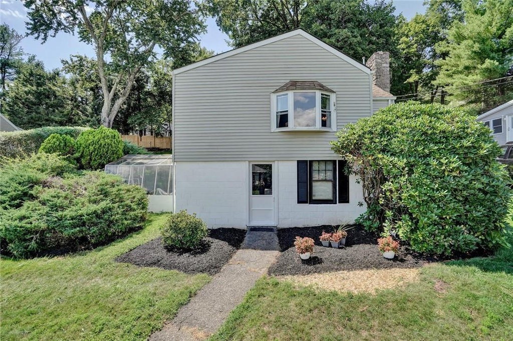 1 of 1 - 15 Melnick Place, Lake Peekskill, NY
