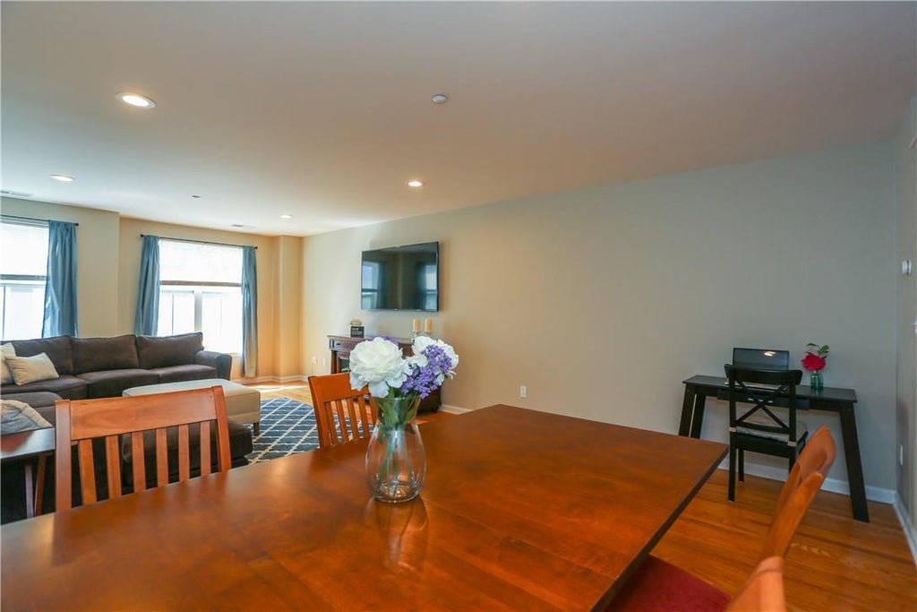 1 of 1 - 19 Harbor Pointe Drive # 38, Haverstraw, NY