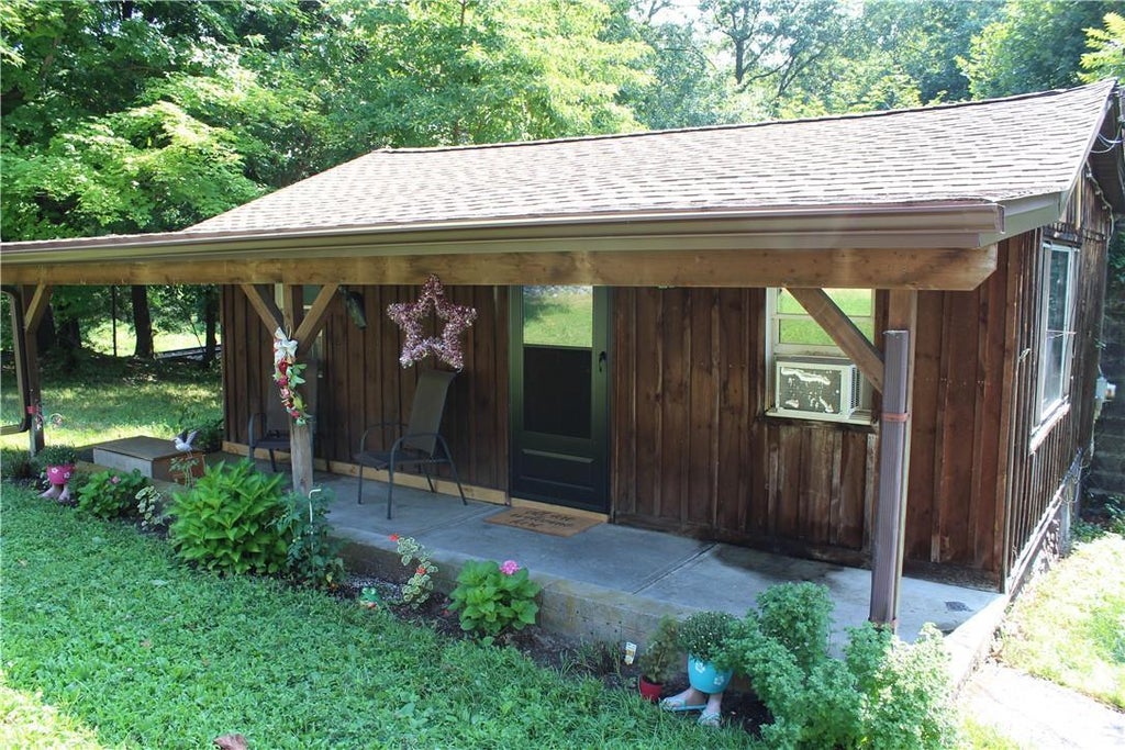1 of 1 - 302 Lake Road, Salisbury Mills, NY