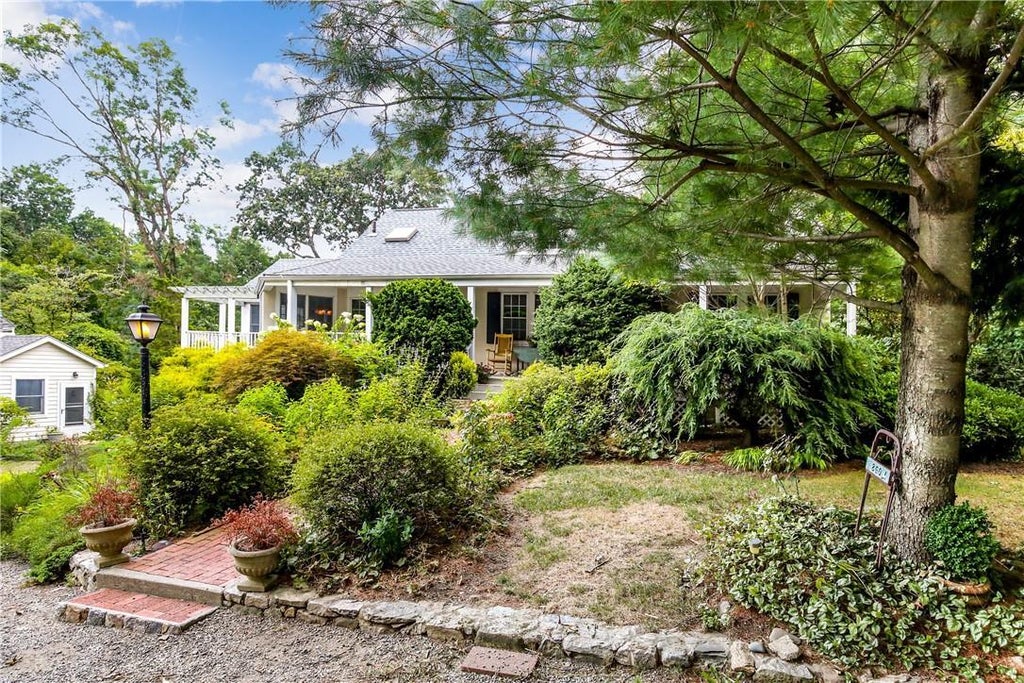 1 of 1 - 860 Knollwood Road, White Plains, NY