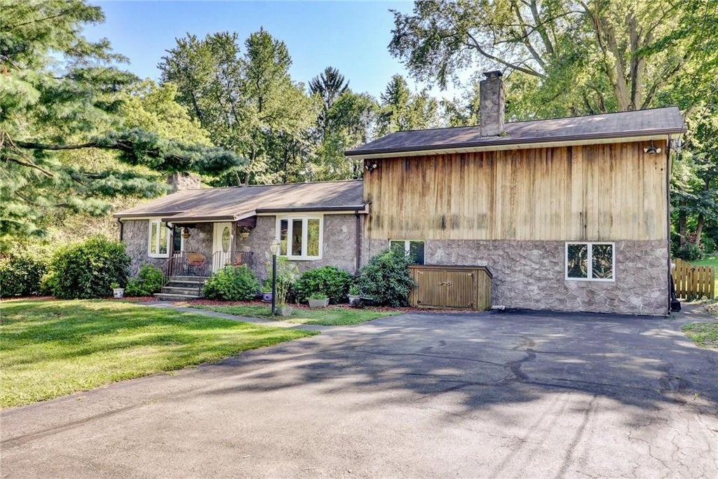 1 of 1 - 35 Oakland Avenue, Central Valley, NY