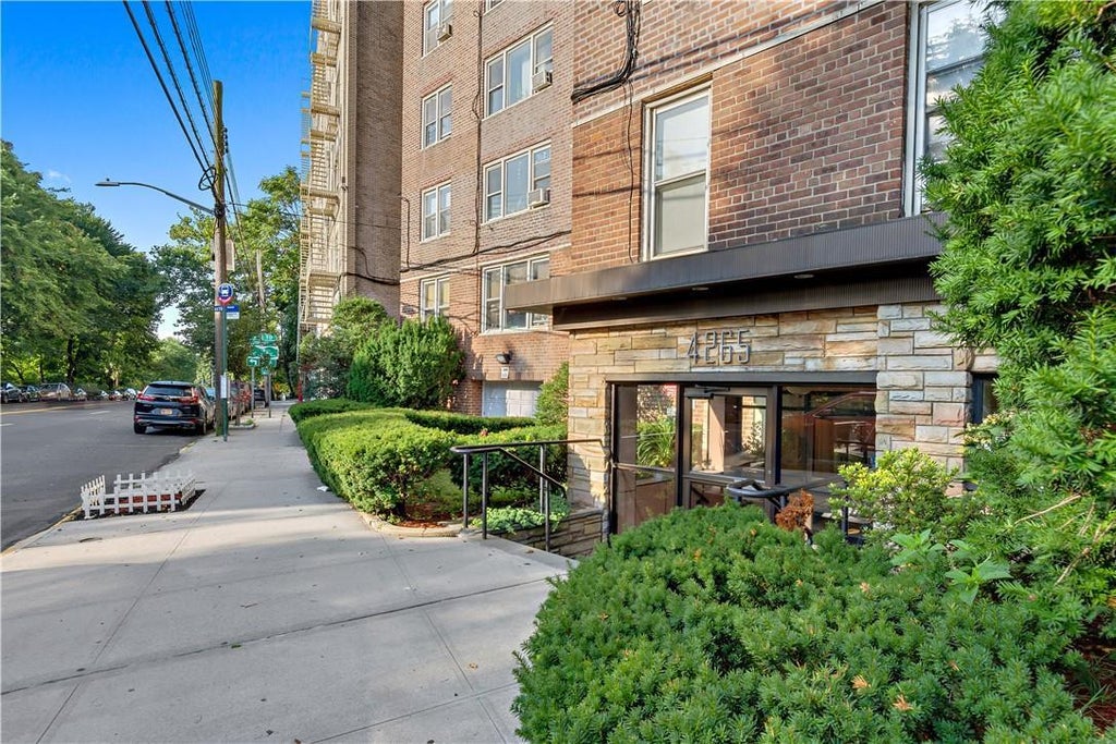 1 of 1 - 4265 Webster Avenue # 6c, Bronx, NY
