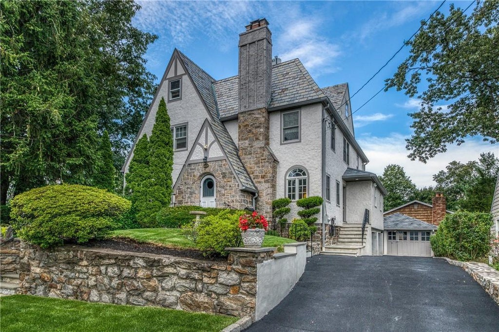 1 of 1 - 123 Harding Drive, New Rochelle, NY
