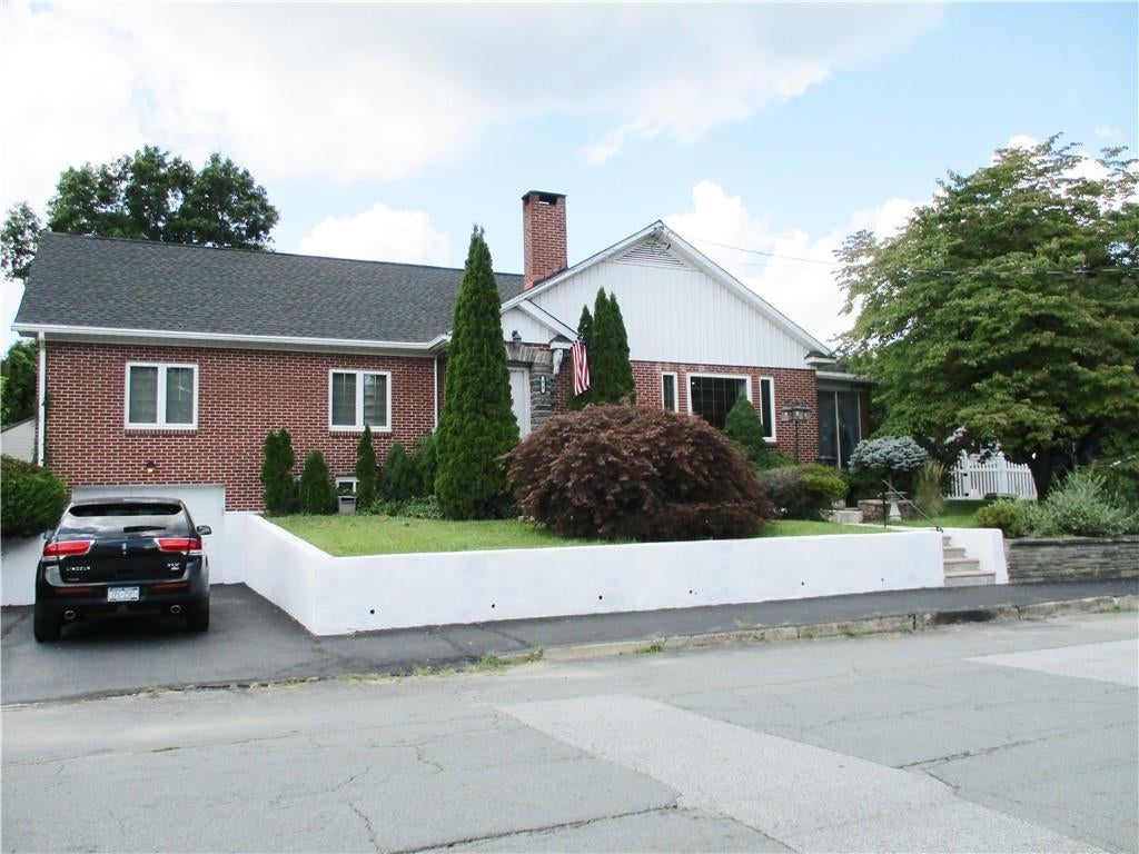 1 of 1 - 44 Glass St., Port Jervis, NY