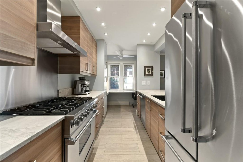 1 of 1 - 294 Bronxville Road 2d, Bronxville, NY