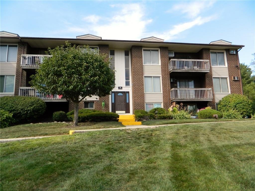1 of 1 - 105 Country Club Lane # Bldg 10, Pomona, NY