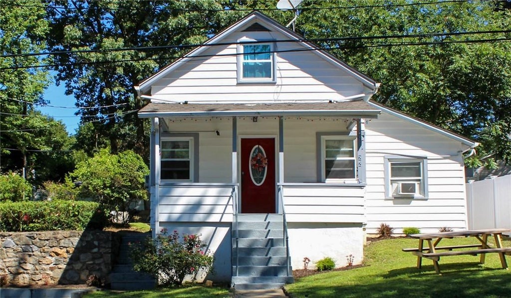 1 of 1 - 22 Hanson St., Lake Peekskill, NY