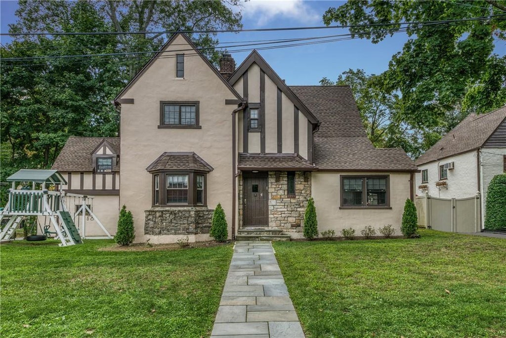 1 of 1 - 4 Upland Road, New Rochelle, NY