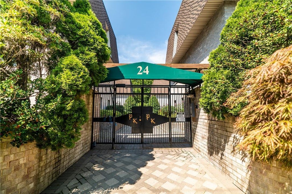1 of 1 - 24 Carhart Avenue # 215b, White Plains, NY