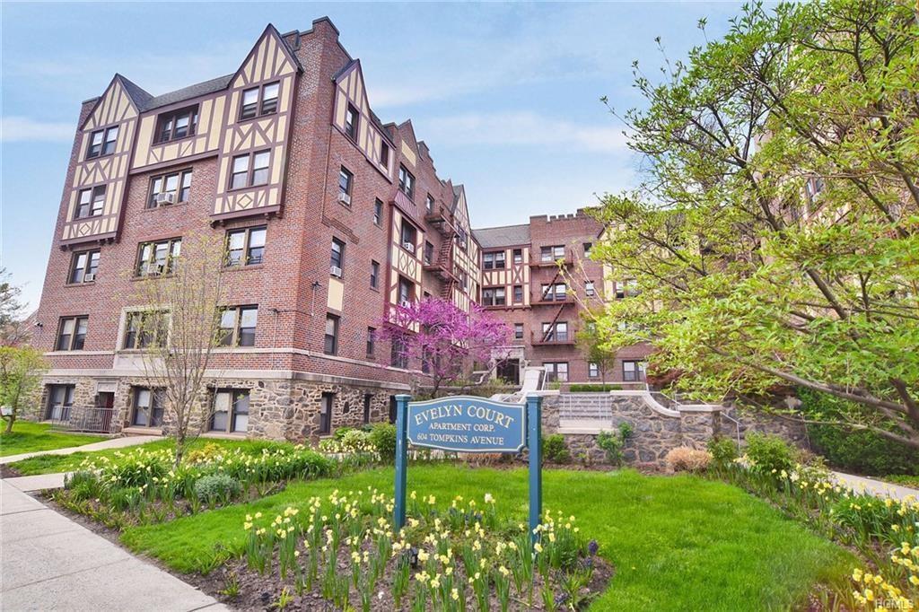 1 of 1 - 604 Tompkins Avenue # C11, Mamaroneck, NY