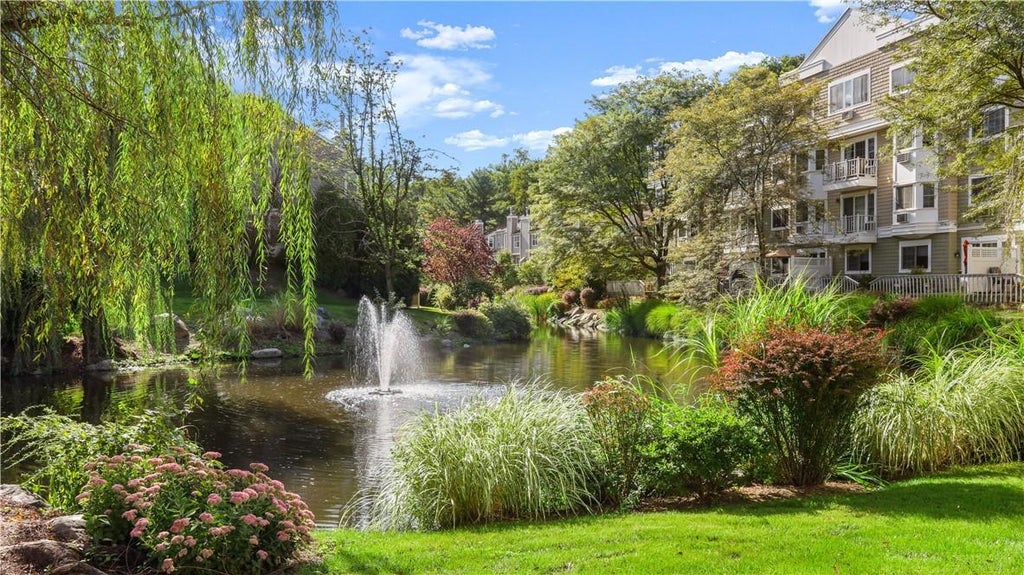 1 of 1 - 602 Pondside Drive, White Plains, NY