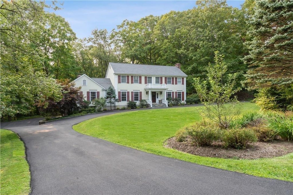 1 of 1 - 2 Hitching Post Lane, Chappaqua, NY