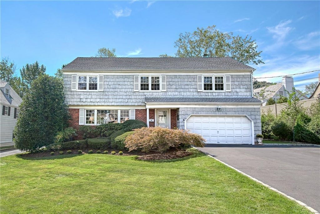 1 of 1 - 5 Fairway Drive, White Plains, NY