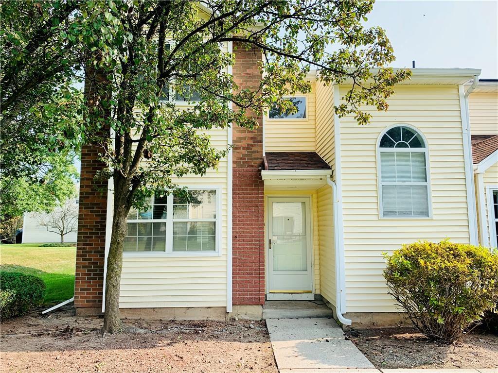 1 of 1 - 25 Woodlake Drive, Middletown, NY