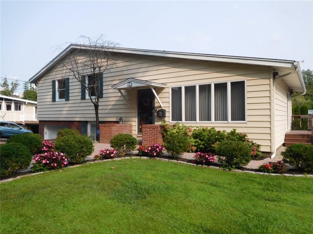1 of 1 - 10 Middlesex Lane, Yonkers, NY