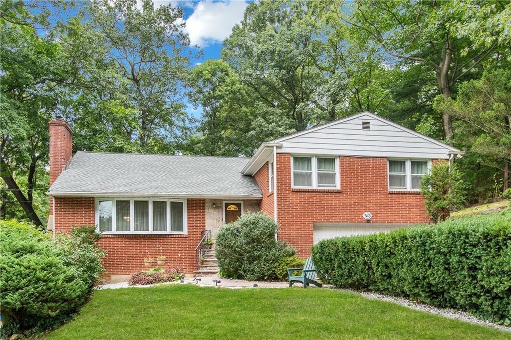 1 of 1 - 376 Forest Avenue, New Rochelle, NY