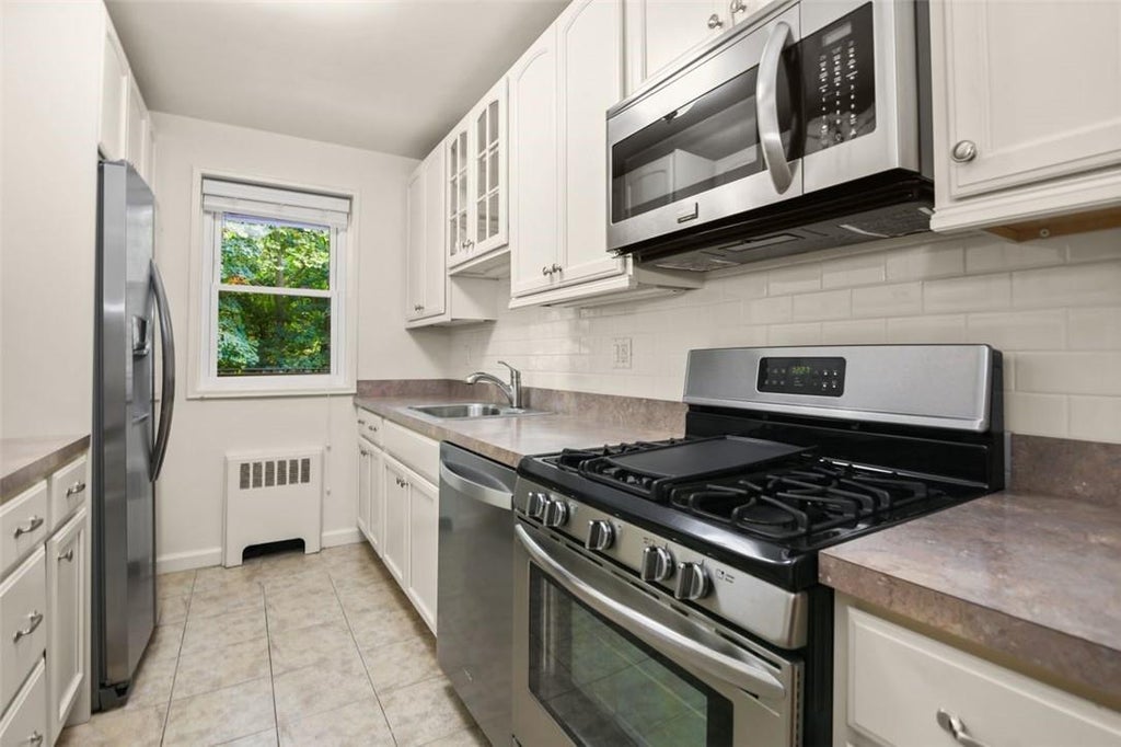1 of 1 - 150 Draper Lane # 1cn, Dobbs Ferry, NY