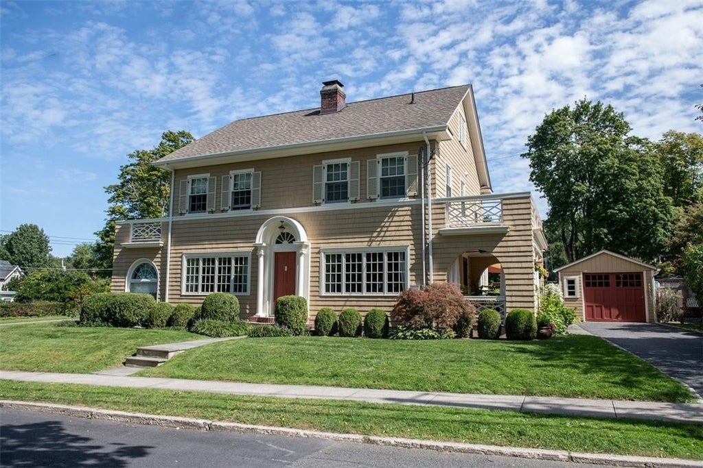 1 of 1 - 5 Great Oak Lane, Pleasantville, NY