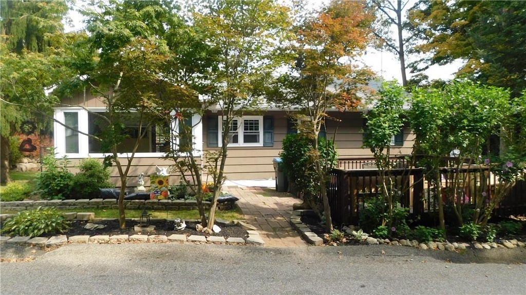 1 of 1 - 20 Stevens Lane, Tuxedo Park, NY