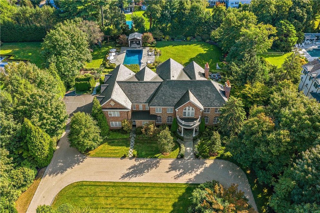 1 of 1 - 7 Reimer Road, Scarsdale, NY