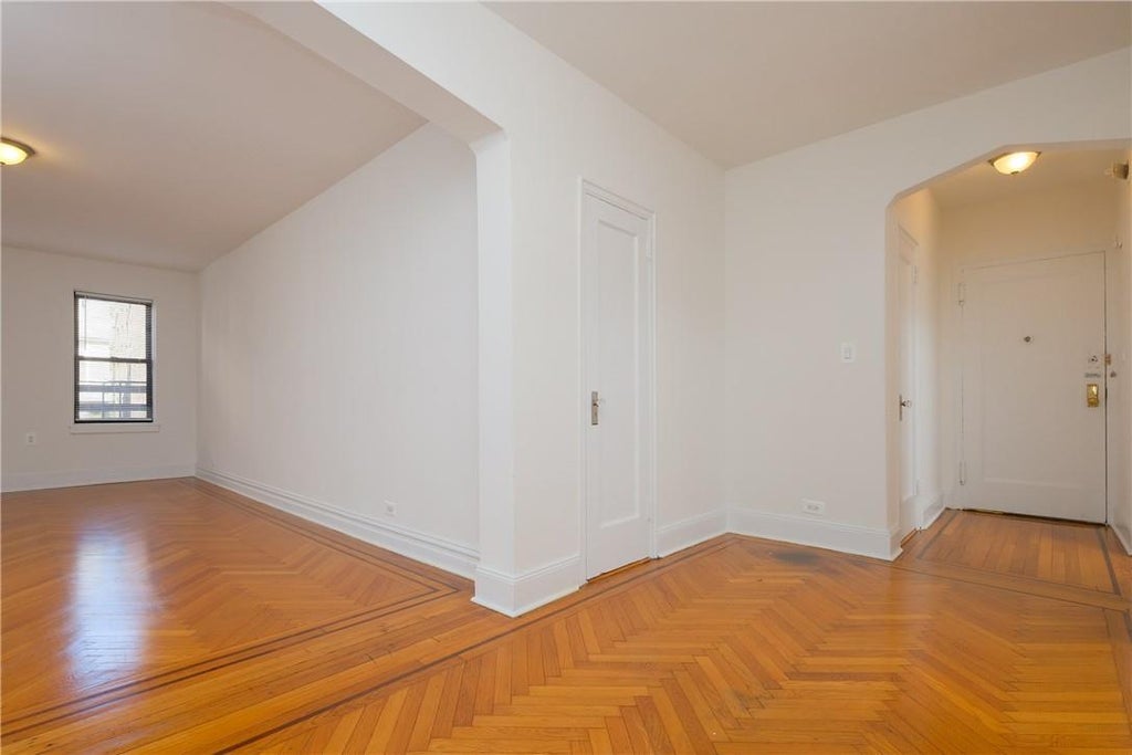1 of 1 - 1855 Grand Concourse # 27, Bronx, NY