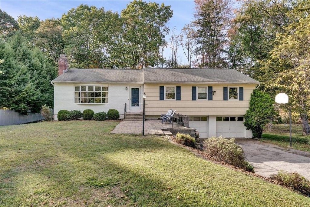 1 of 1 - 9 Pinewood Road, Poughkeepsie, NY