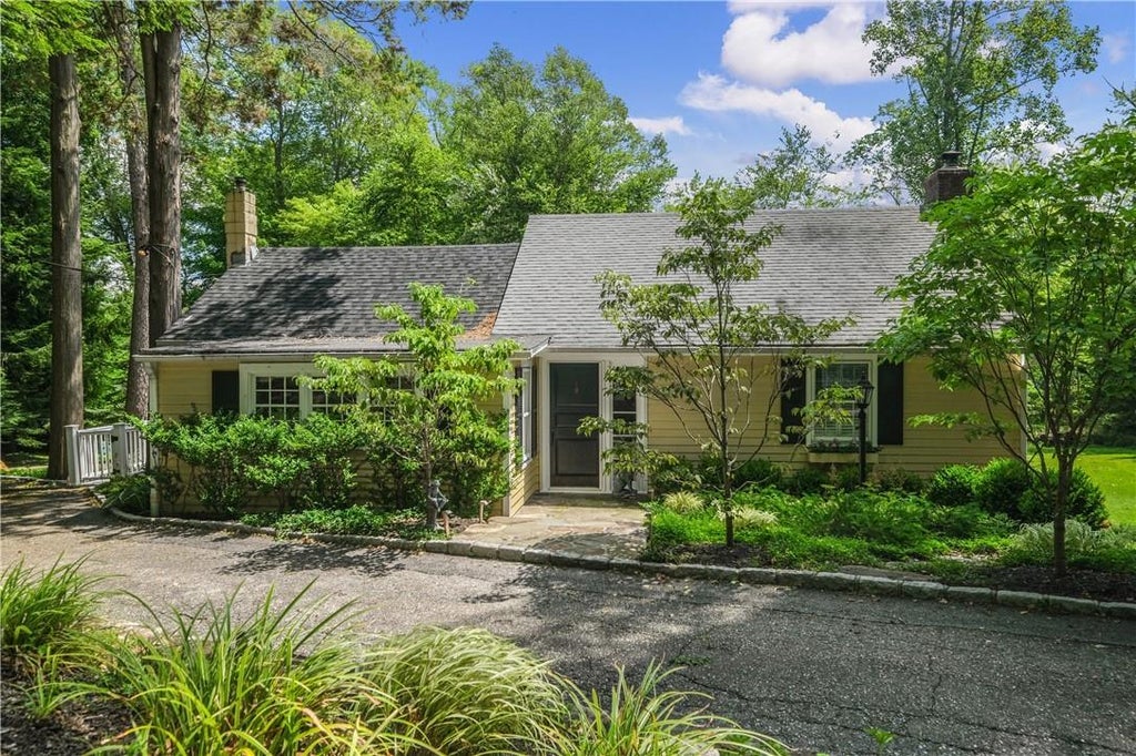 1 of 1 - 707 Quaker Road, Chappaqua, NY