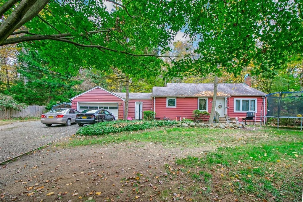 1 of 1 - 118 Pascack Road, Pearl River, NY