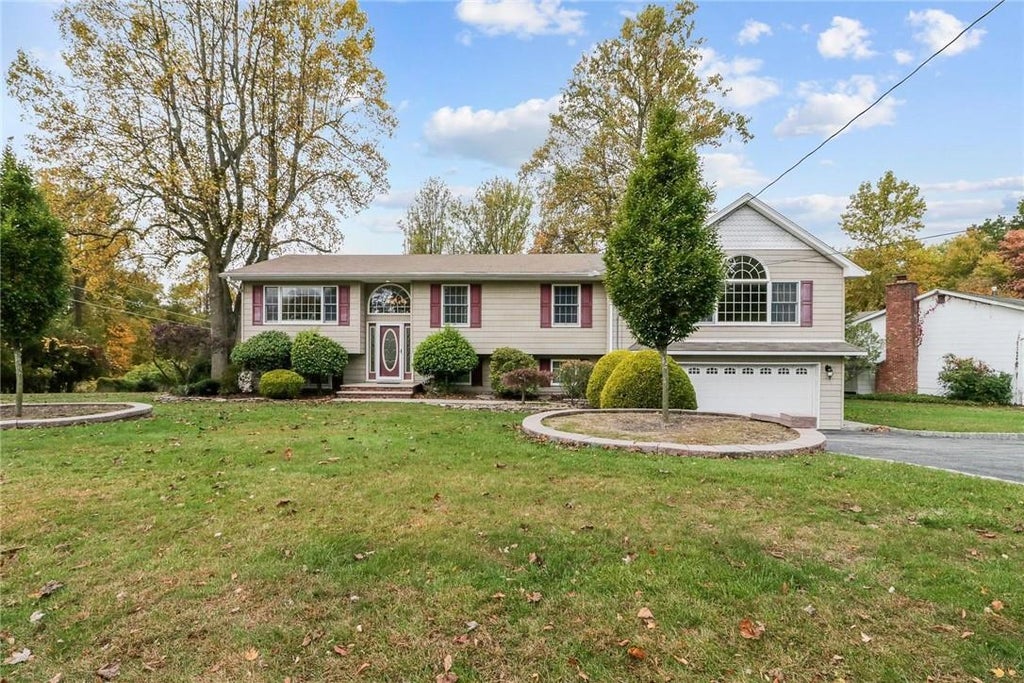 1 of 1 - 7 Thomsen Drive, Airmont, NY