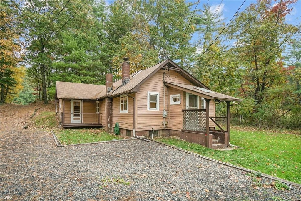 1 of 1 - 7 Hemlock Lane, Cuddebackville, NY