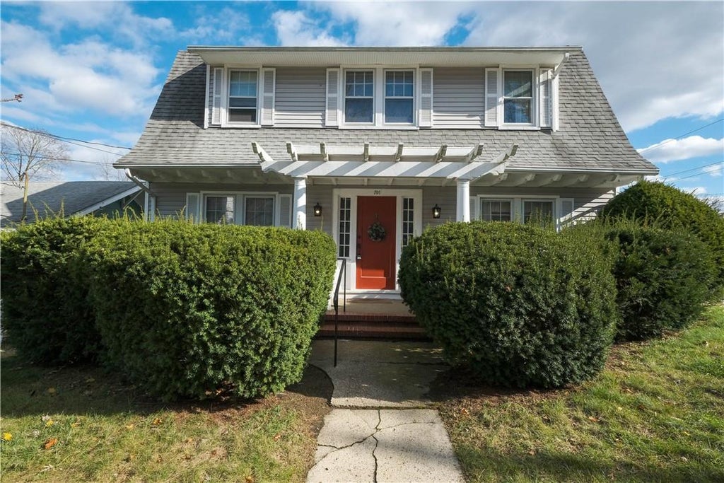 1 of 1 - 701 Nelson Avenue, Peekskill, NY