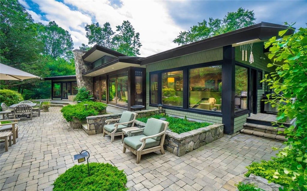 1 of 1 - 3 Calf Pasture Lane, Pound Ridge, NY