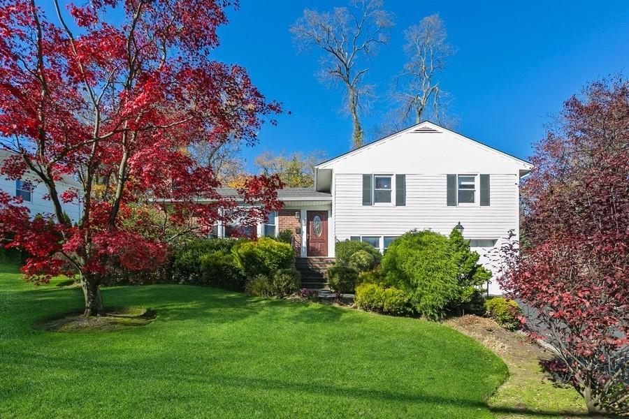 1 of 1 - 770 Hartsdale Road, White Plains, NY