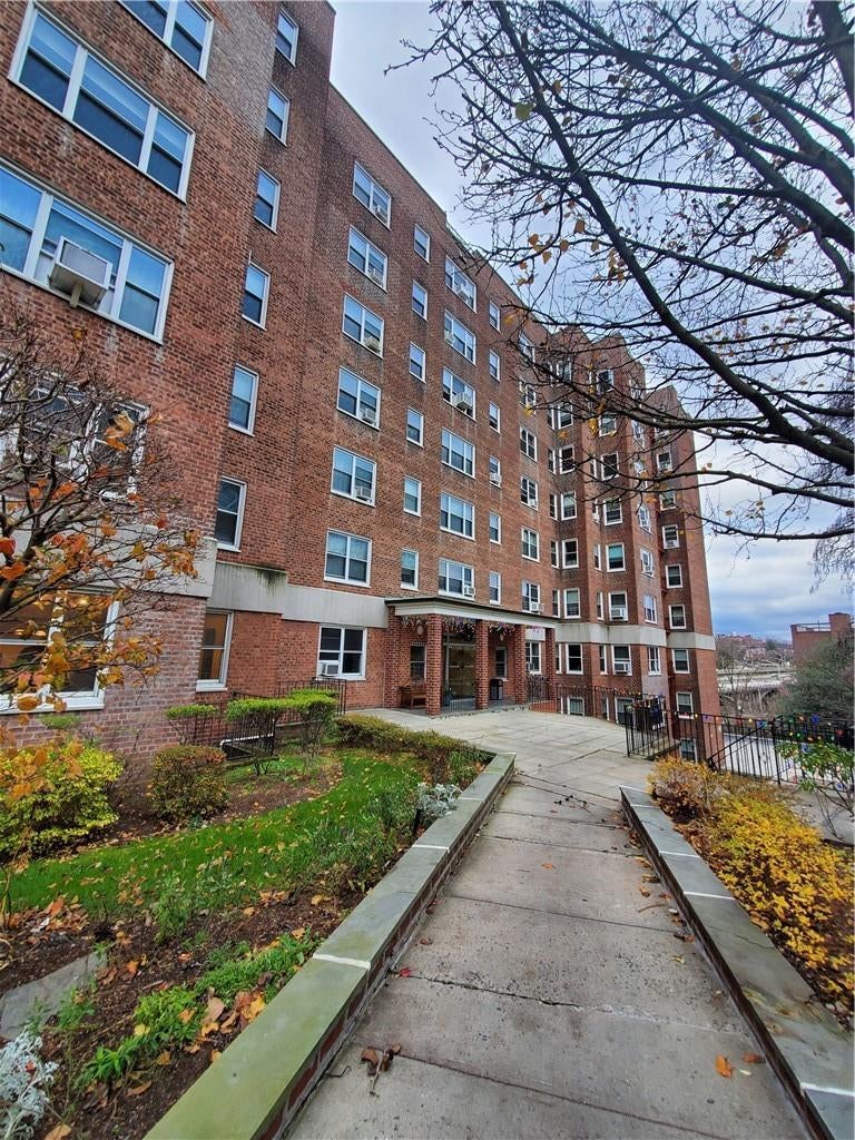 1 of 1 - 280 Collins Avenue # 4j, Mount Vernon, NY